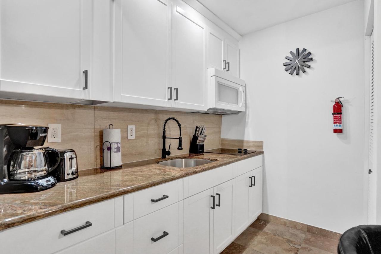 Ra Suites Помпано Бийч Екстериор снимка